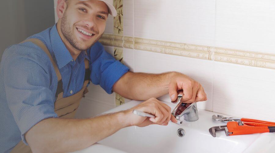 Faucet cartridge replacement in Varina, IA
